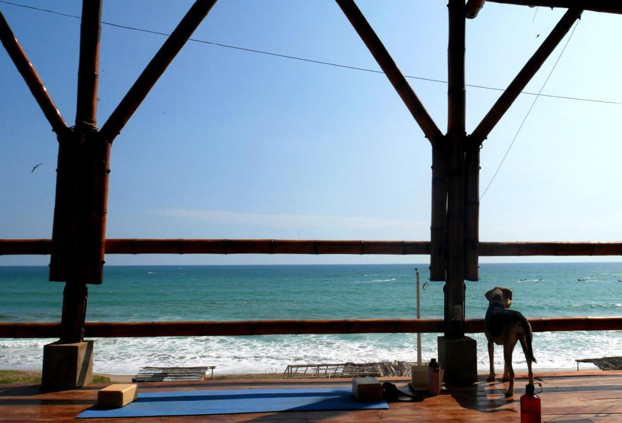 Free Spirit Ecuador, Puerto Engabao Otel Dış mekan fotoğraf