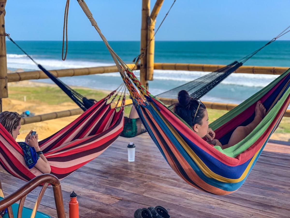 Free Spirit Ecuador, Puerto Engabao Otel Dış mekan fotoğraf