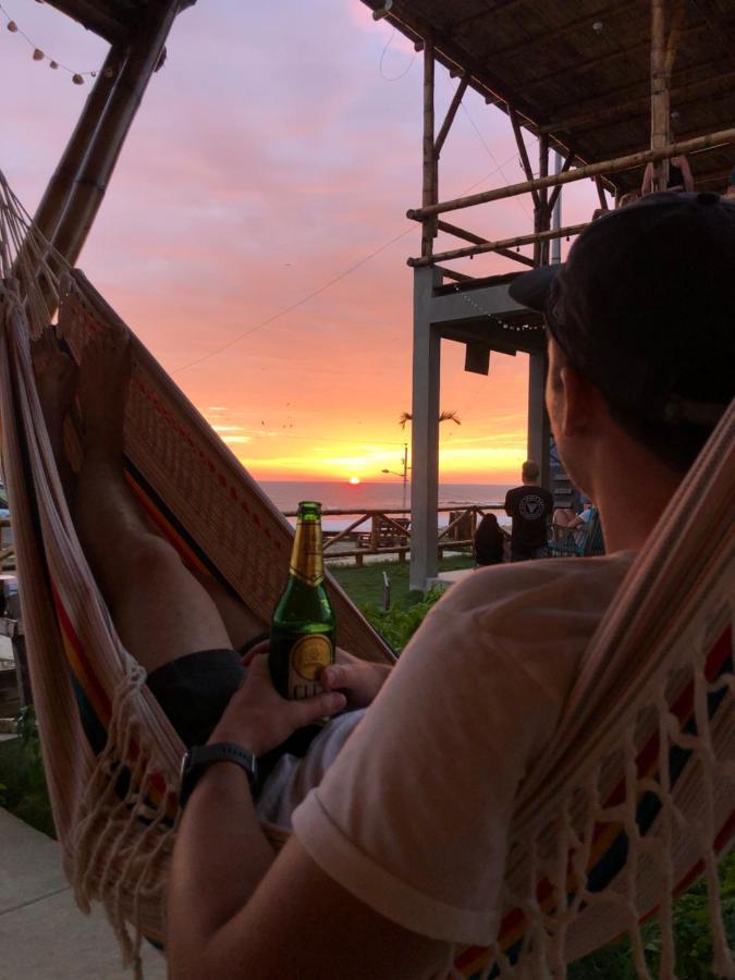 Free Spirit Ecuador, Puerto Engabao Otel Dış mekan fotoğraf