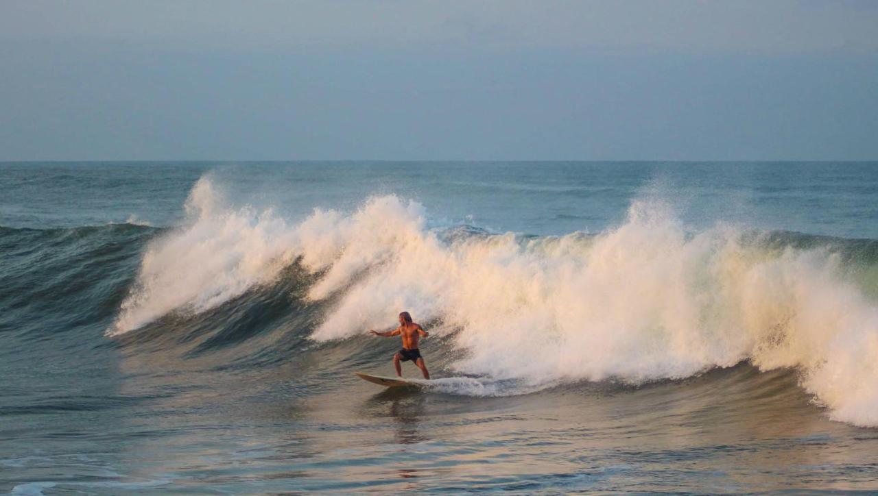 Free Spirit Ecuador, Puerto Engabao Otel Dış mekan fotoğraf