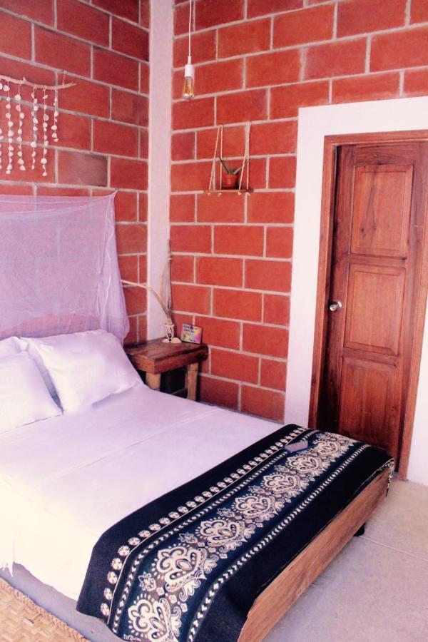 Free Spirit Ecuador, Puerto Engabao Otel Dış mekan fotoğraf