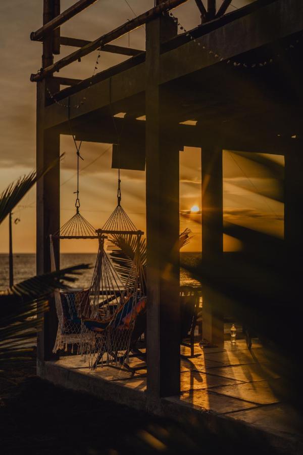 Free Spirit Ecuador, Puerto Engabao Otel Dış mekan fotoğraf